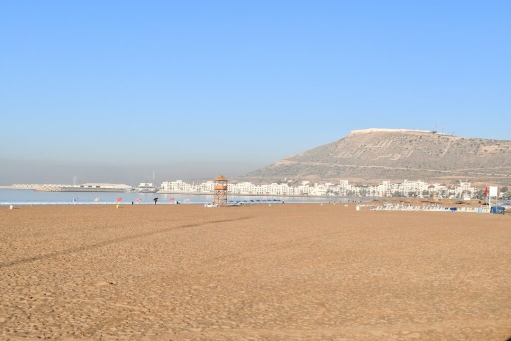 Fauteuil roulant électrique location Maroc : explorer Agadir en toute liberté